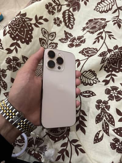 Apple iPhone 16 Pro