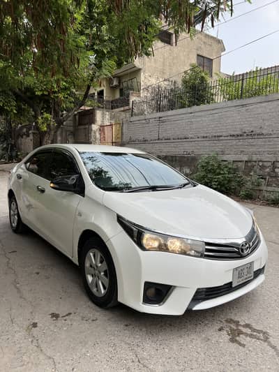Toyota Corolla Altis 2016
