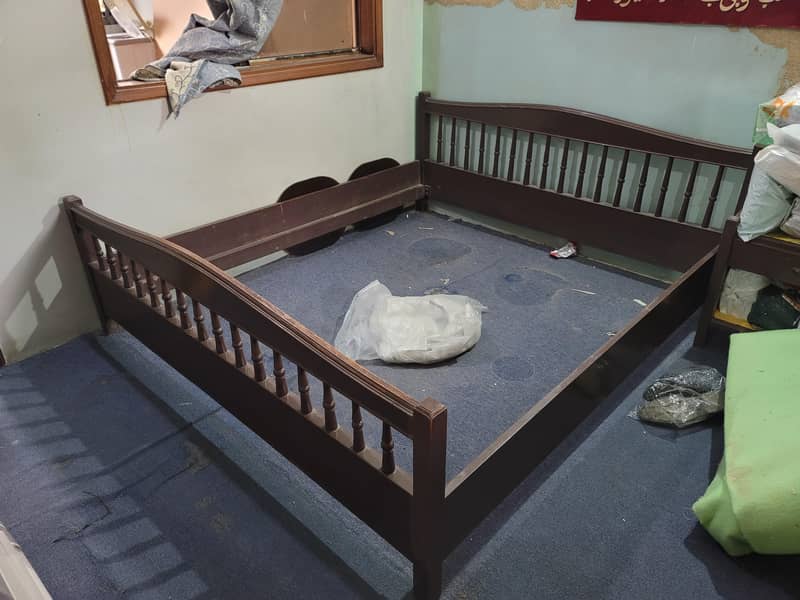 BED, DRESSING TABLE AVAILABLE FOR SALE 0