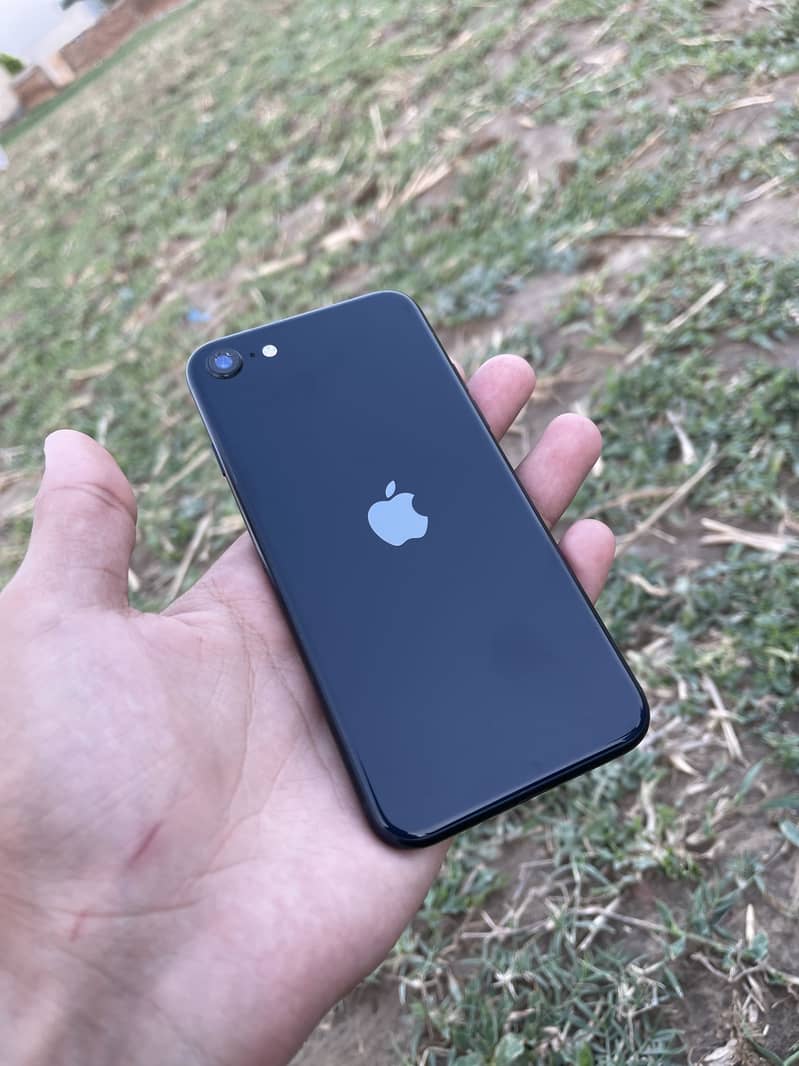 IPhone SE3 2