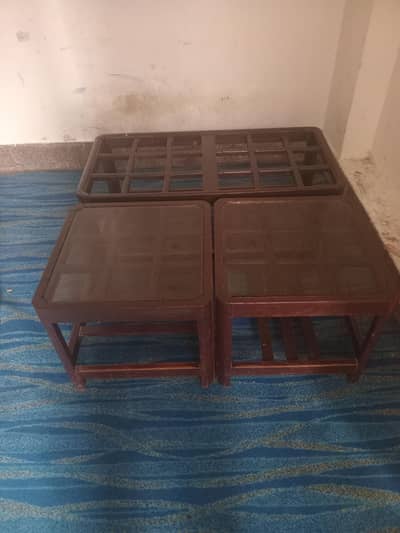 3 high quality centre room tables
