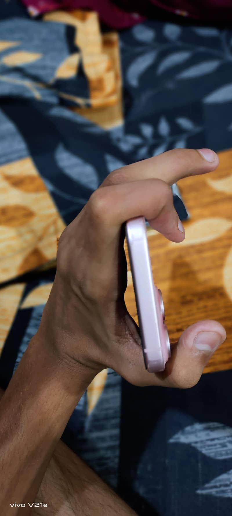 Apple iPhone 15 2