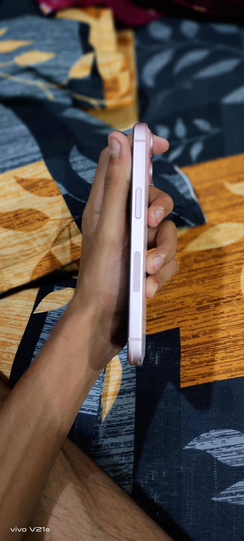 Apple iPhone 15 3