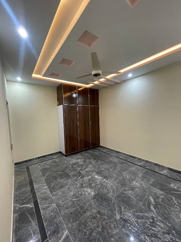 Flat For Rent 7