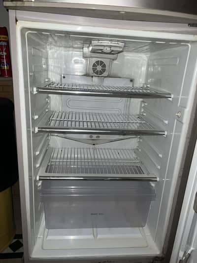 Dawlance Refrigerator urgent Sale