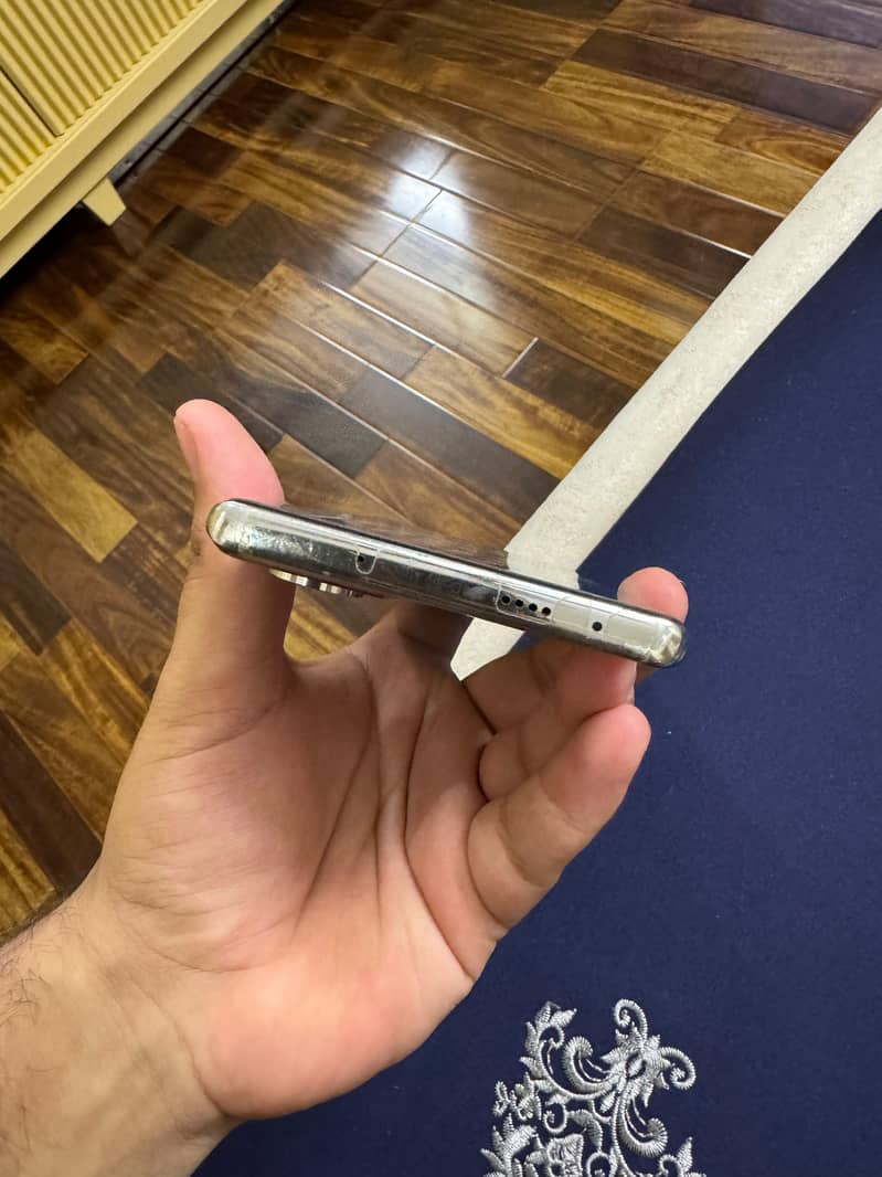 Tecno CAMON 40 Pro 5