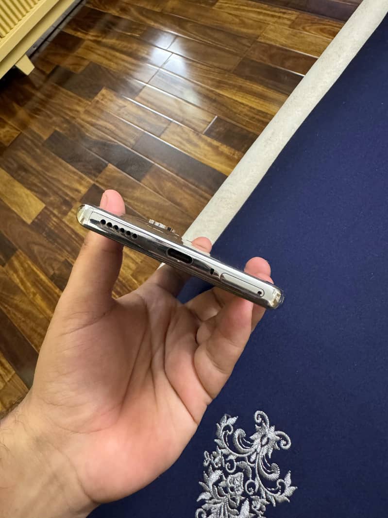 Tecno CAMON 40 Pro 7