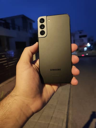 Samsung Mobile S22 Plus