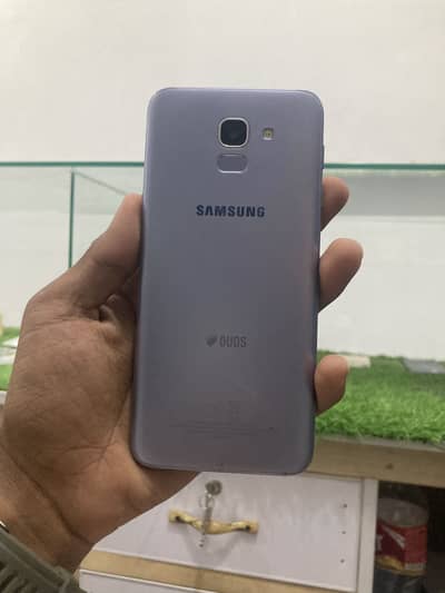 Samsung j6