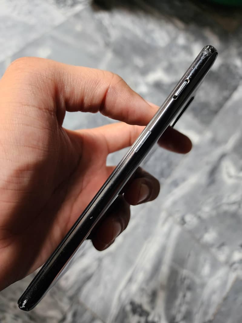 One Plus 6T 5