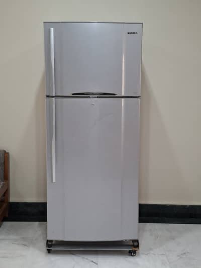 Used Toshiba Fridge with freezer non frost