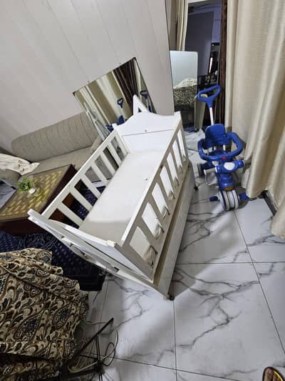 Baby wood cot/swing