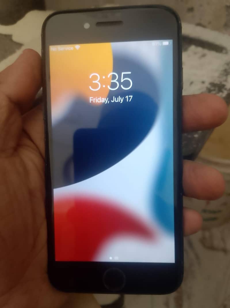 Apple iPhone 7 2
