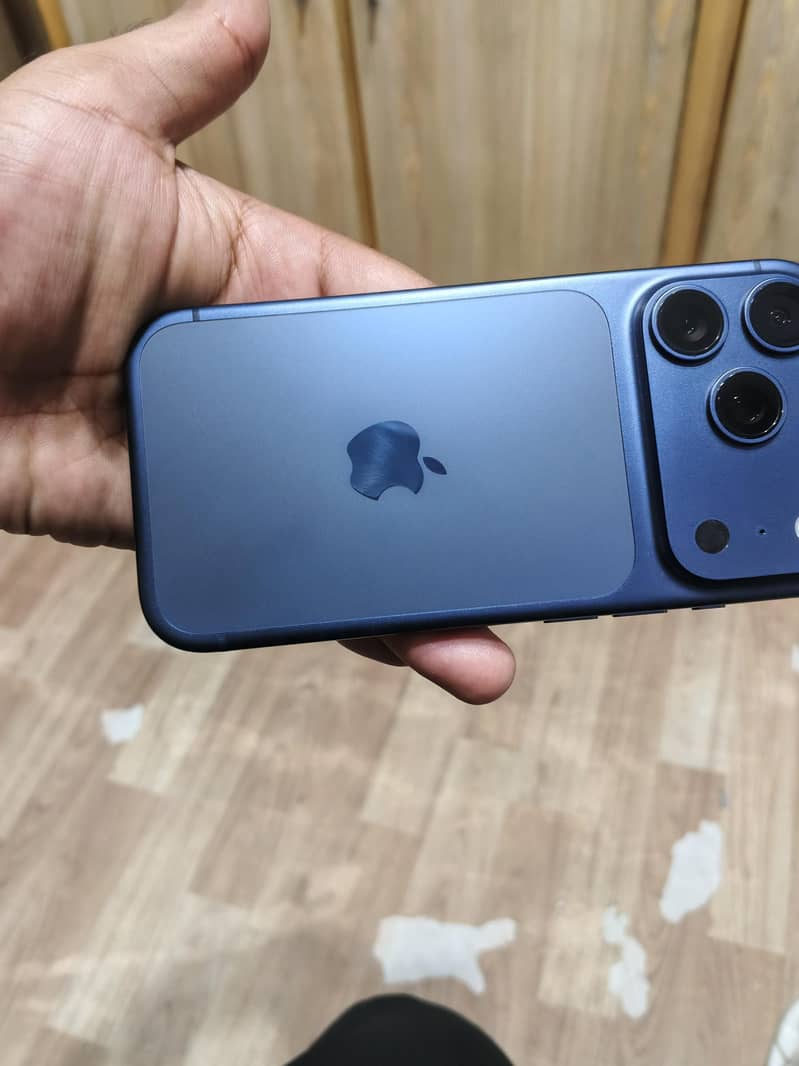 Apple iPhone 17 Pro 4