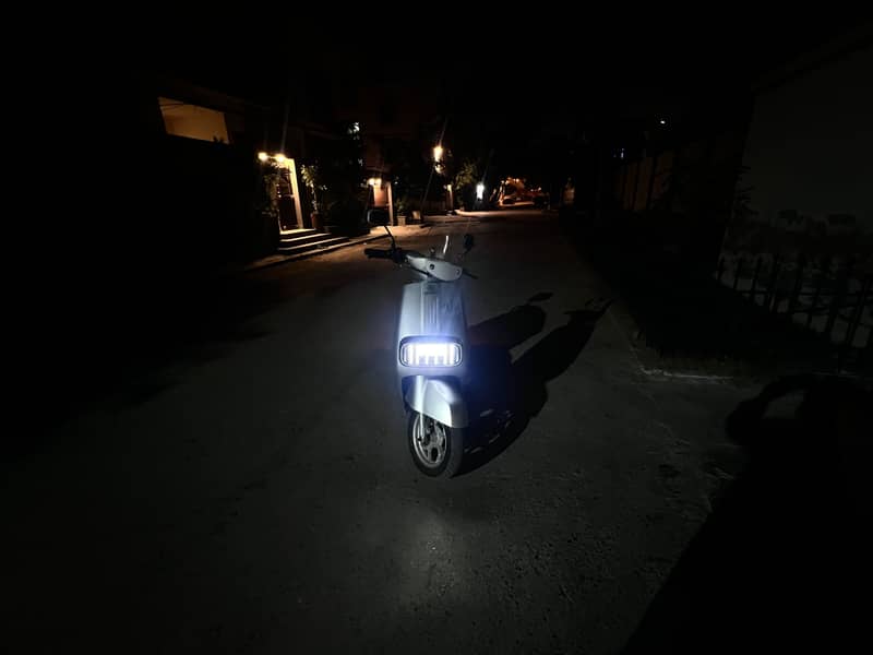 Scootys 0