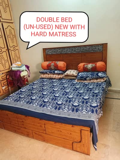 almost new double bed set with dressing side tables