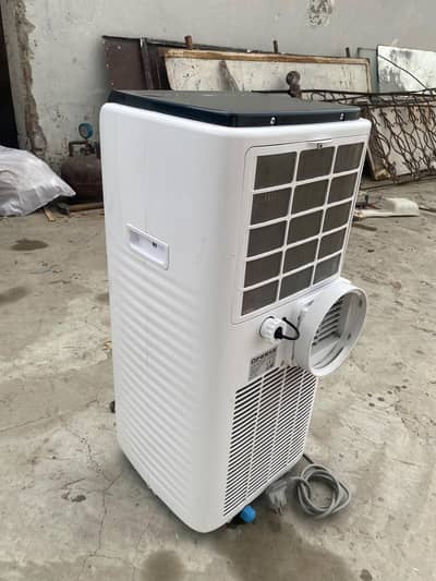 portable ac for sale 10/10 condition