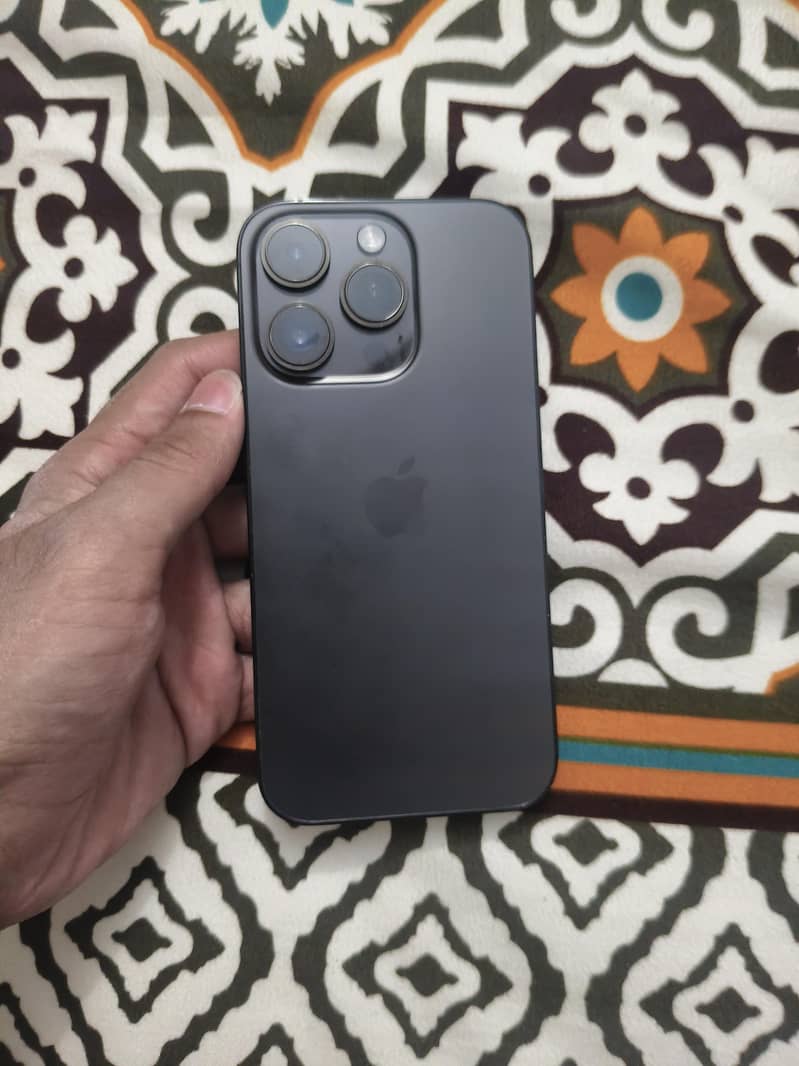Apple iPhone 14 Pro 1