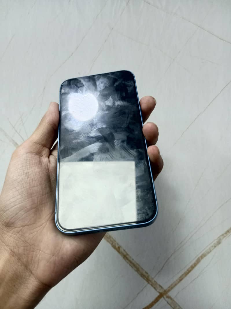 Apple iPhone 13 3