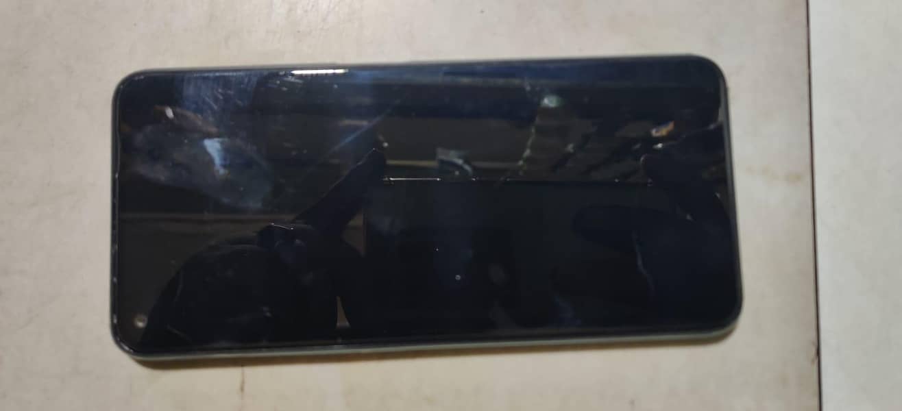 OPPO A76 1