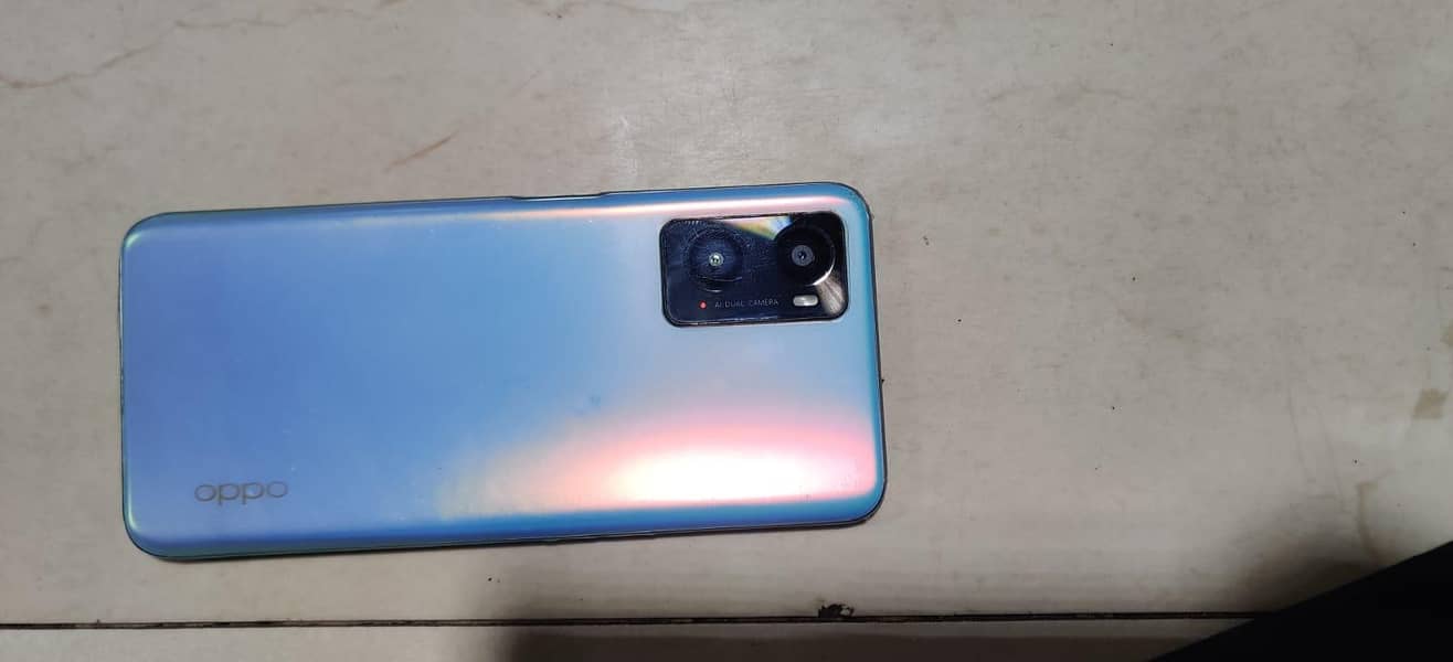 OPPO A76 3