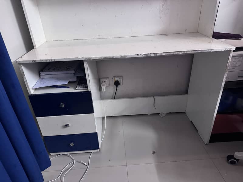 Study table 5