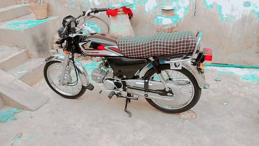 Honda CD 70 2025