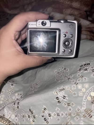 Canon PowerShot A550 Digital Camera (price negotiable)