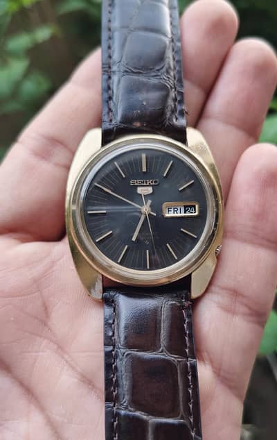 Seiko 5 Automatic 6119-8470 Day and Date Watch 1971 Antique Model