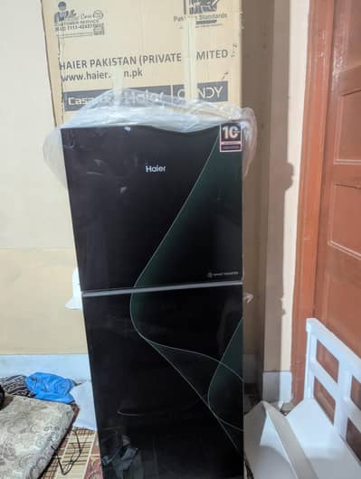 New Haier 246 Litre Inverter Refrigerator in Karachi