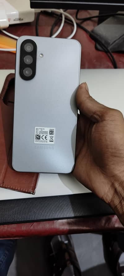 Samsung a17 8/256