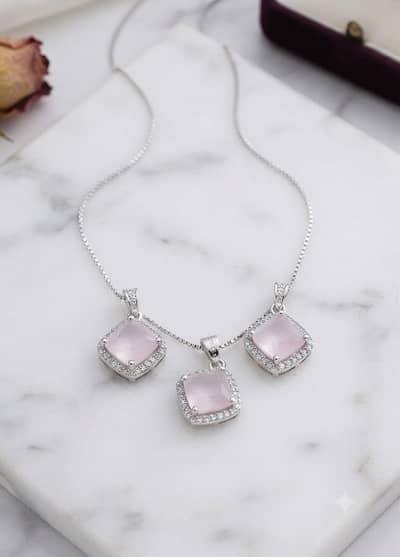 neckless set