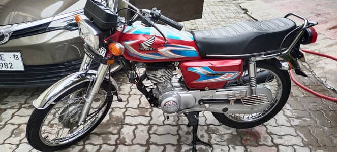 Honda 125 in superb condition like a brand new