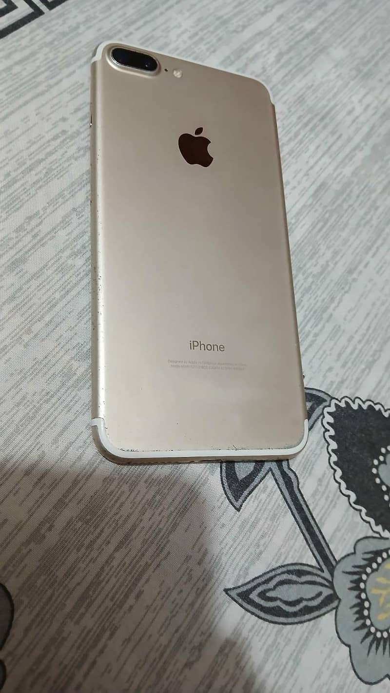 Apple iPhone 7 Plus 3