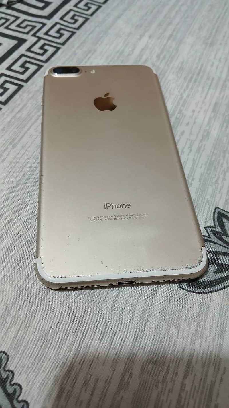 Apple iPhone 7 Plus 4