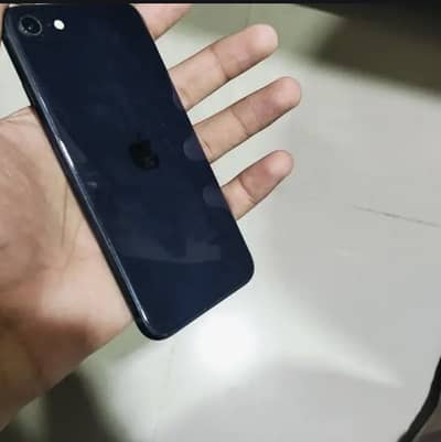 iPhone se 3