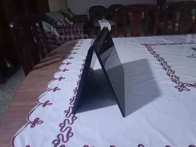 Dell 3390  Core i3 8th gen extra slim. Touch screen
