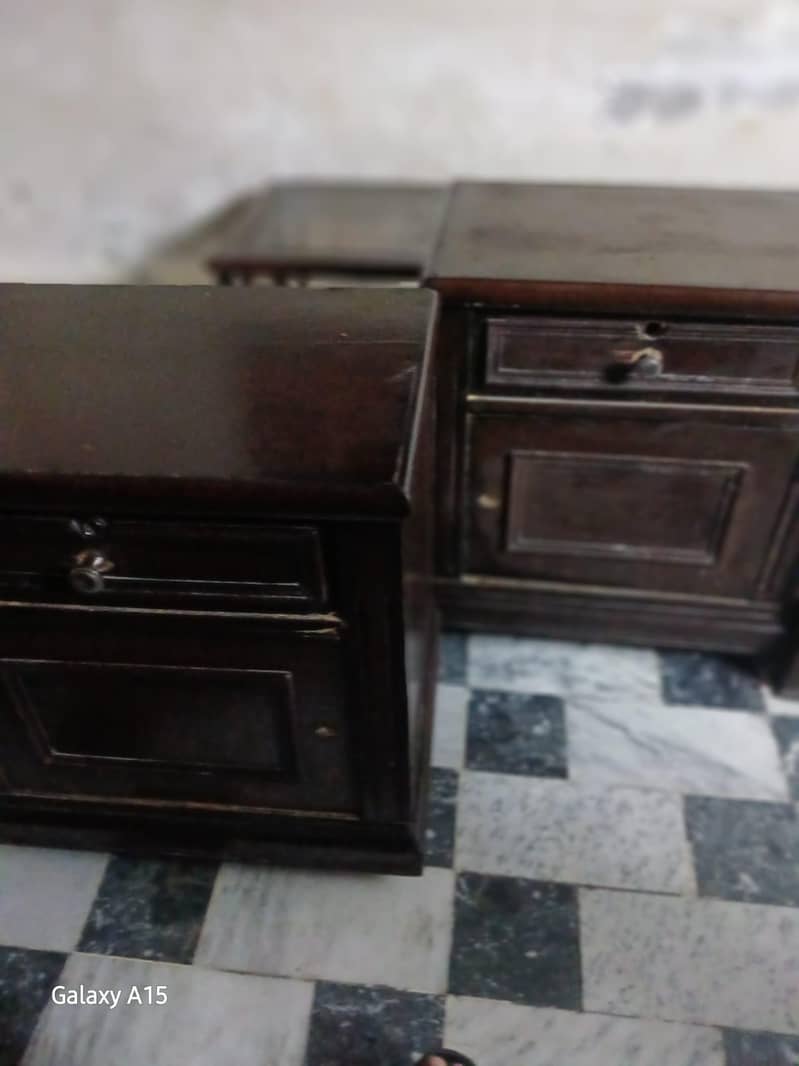Side table 1