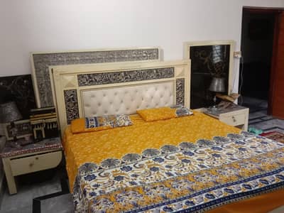 Deco king size Bed &Dresser