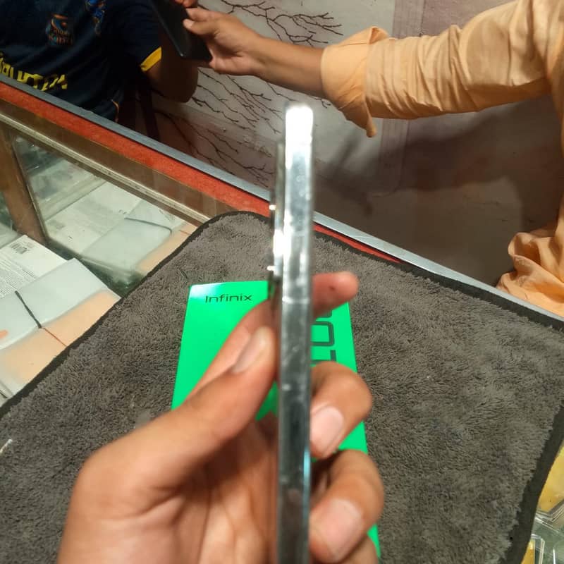 Infinix Note 40 1