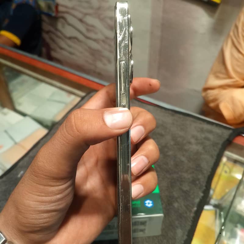 Infinix Note 40 2