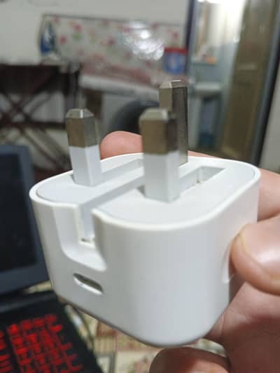 Apple USB-C Original Power Adapter (20 Watt)