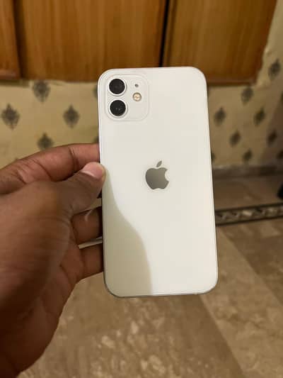 Apple iPhone 12