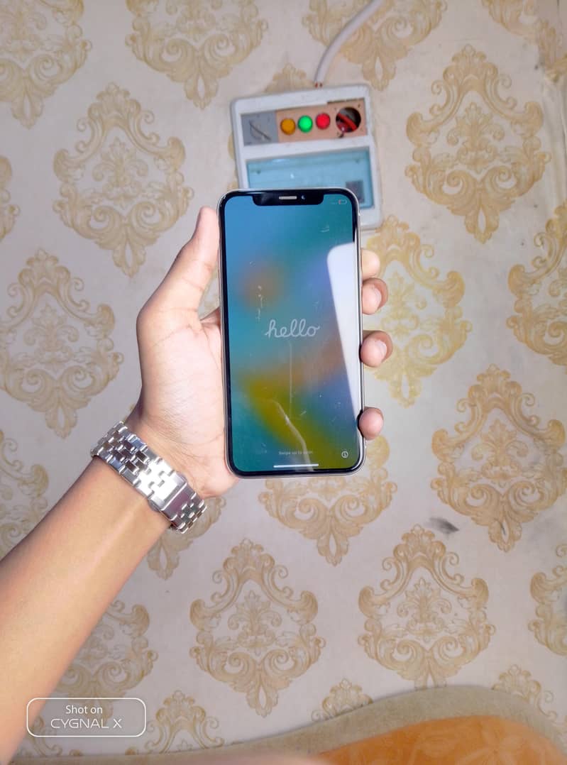 Apple iPhone X 3
