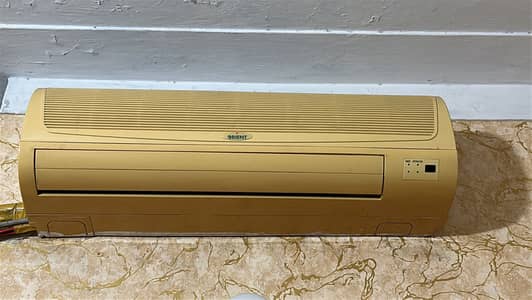 Orient AC for Sale - Excellent Condition