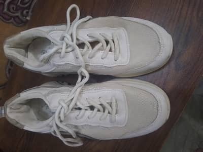 SneakersStylish Sneakers – Like New | Worn Only 2–4 Times
