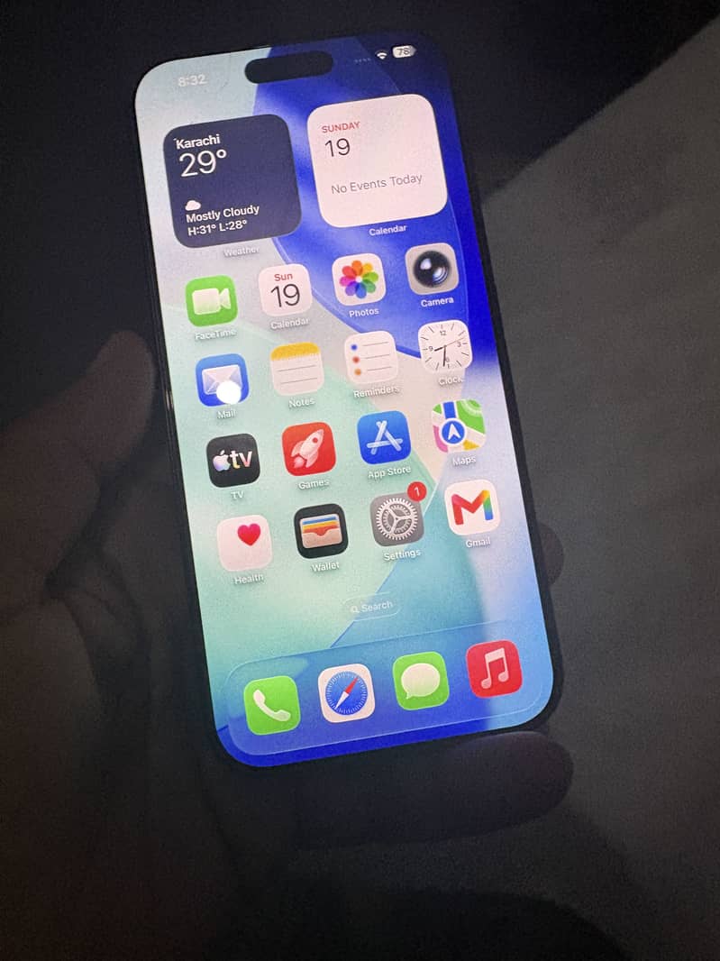 Iphone 16 pro max 3