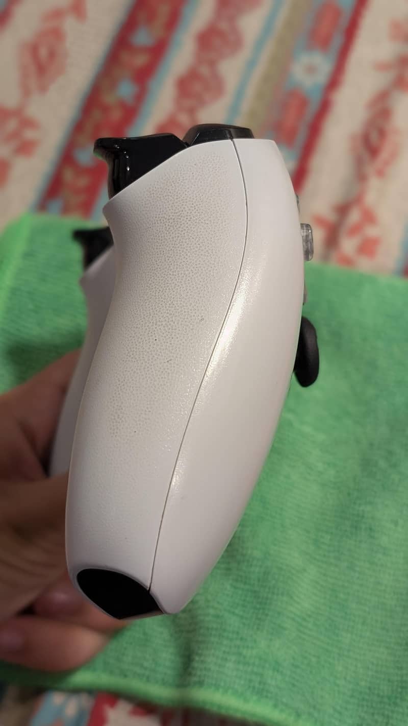 PS5 Controller 2