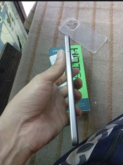 Infinix Hot 50i