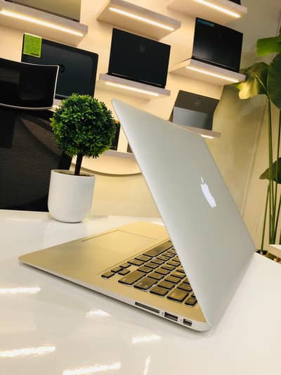MacBook Air 2015 | UltraSlim 13 | Intel Core I5